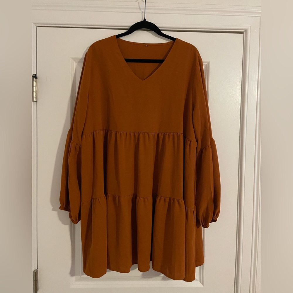 Tiered Rust Babydoll Dress. Size XL. No Tags.